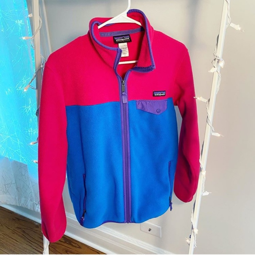 Patagonia blue and pink fleece